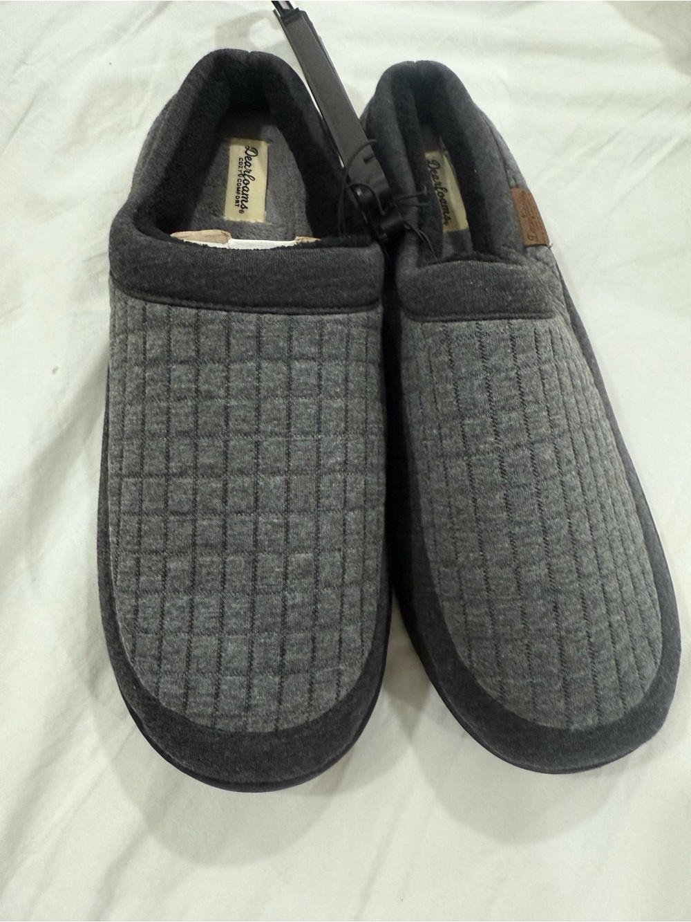 dearfoams Men’s Gray Quilted Slip-On Loafers